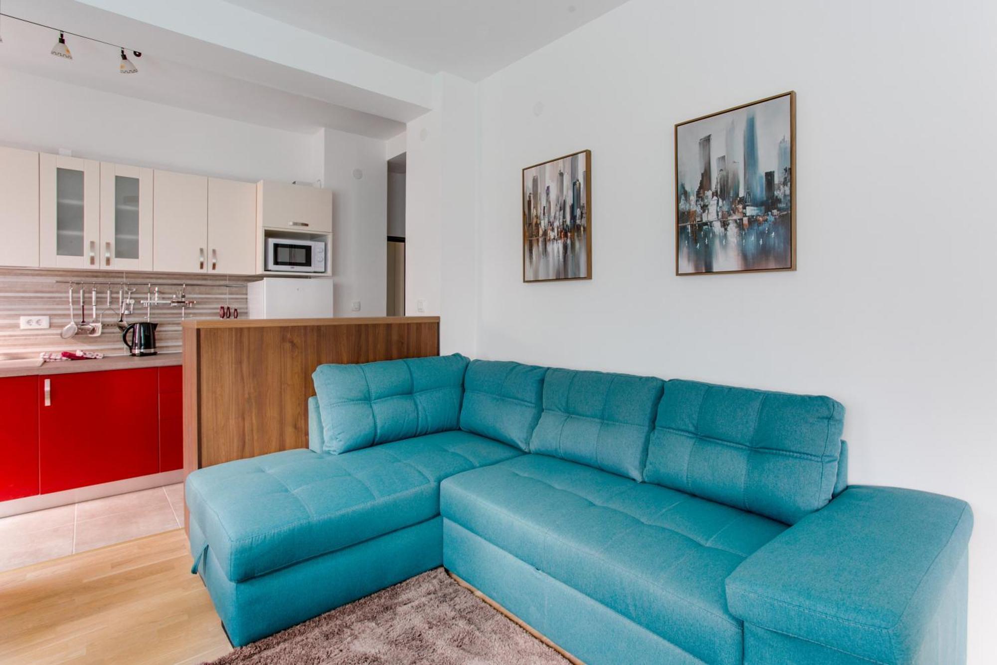 Lora 13.jula, 15 Apartman *